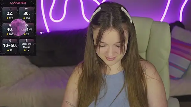 Snapshot of DonnaLustt chatting on November 25, 9:15 pm DonnaLustt online show from November 25, 9:15 pm