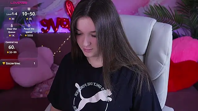 Snapshot of DonnaLustt chatting on February 20, 6:48 am DonnaLustt online show from February 20, 6:48 am