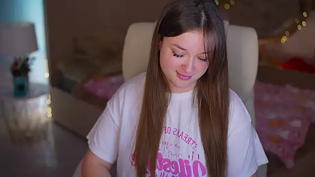 Snapshot of DonnaLustt chatting on February 23, 8:17 pm DonnaLustt online show from February 23, 8:17 pm