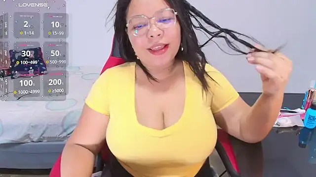 Snapshot of italy___boobs chatting on March 3, 4:35 pm italy   boobs online show from March 3, 4:35 pm