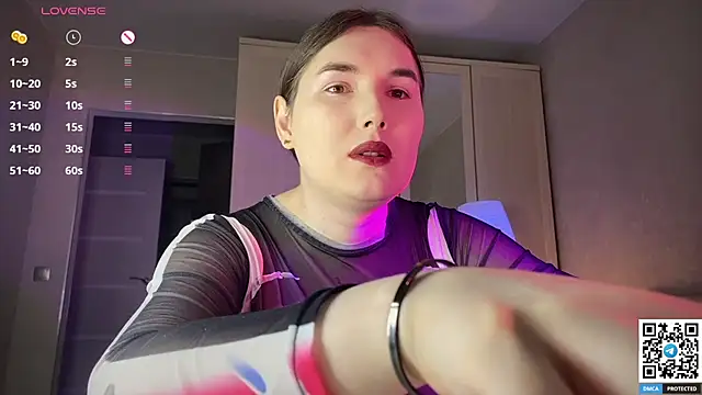 Maria Bowie online show from March 10, 7:02 am