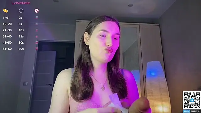 Maria Bowie online show from April 23, 5:30 am