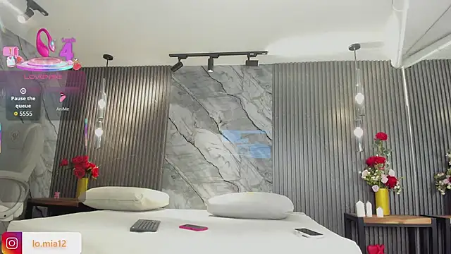 julietha taylor online show from March 6, 2:19 am