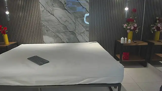 julietha taylor online show from March 12, 1:12 am