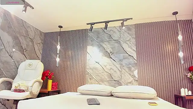 julietha taylor online show from March 16, 2:50 am