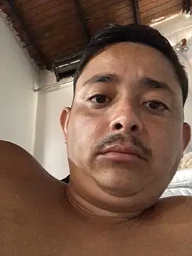 isacalejandroo online show from March 5, 1:28 pm