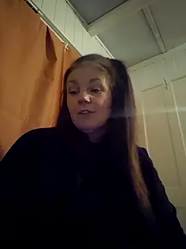 Snapshot of 420Curvybabe chatting on February 10, 5:41 pm 420Curvybabe online show from February 10, 5:41 pm