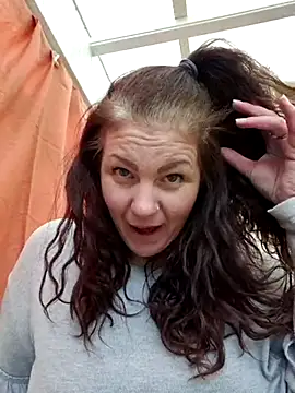 Snapshot of 420Curvybabe chatting on February 21, 4:37 pm 420Curvybabe online show from February 21, 4:37 pm