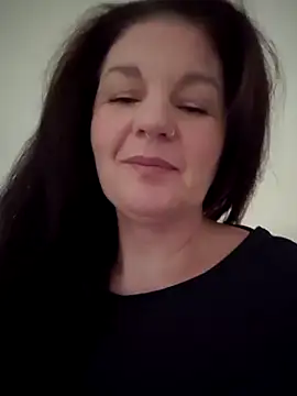 Snapshot of 420Curvybabe chatting on November 4, 12:04 pm 420Curvybabe online show from November 4, 12:04 pm