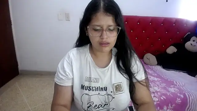 Snapshot of angel_barbie_1 chatting on June 11, 4:05 pm angel barbie 1 online show from June 11, 4:05 pm