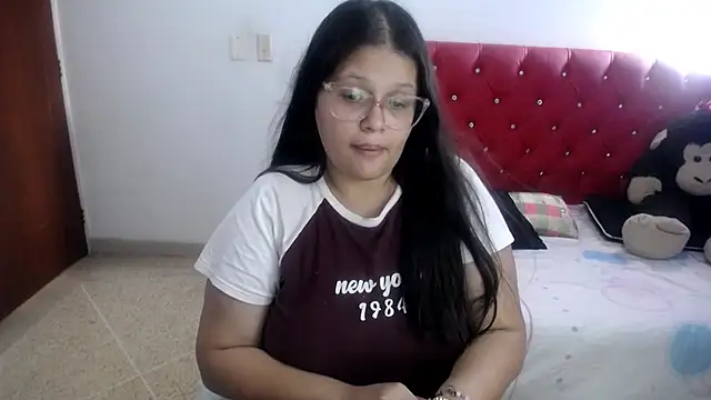Snapshot of angel_barbie_1 chatting on June 30, 3:13 pm angel barbie 1 online show from June 30, 3:13 pm