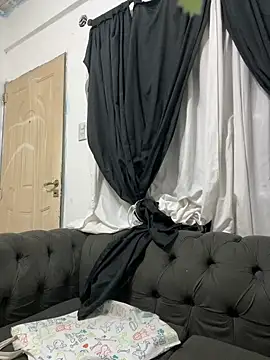 Snapshot of PEACHY439 chatting on March 1, 6:46 am PEACHY439 online show from March 1, 6:46 am