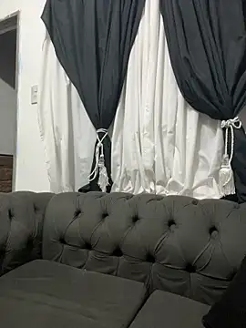 Snapshot of PEACHY439 chatting on March 22, 1:43 am PEACHY439 online show from March 22, 1:43 am