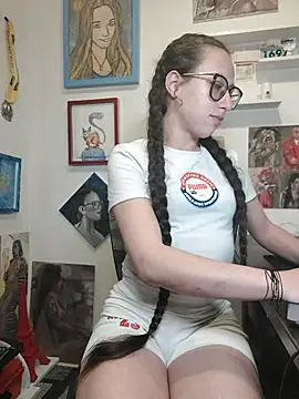 Snapshot of milena_23x chatting on February 14, 3:11 am milena 23x online show from February 14, 3:11 am