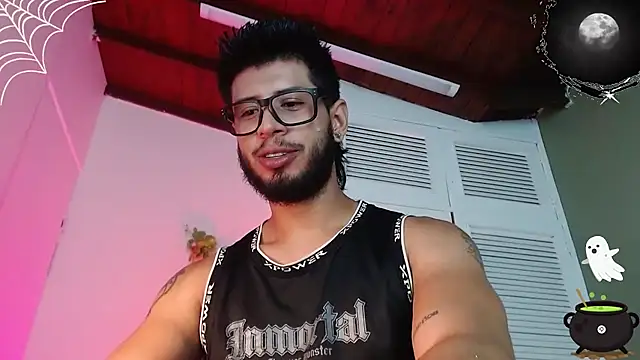 Snapshot of Colby_brown03 chatting on October 20, 6:19 pm Colby brown03 online show from October 20, 6:19 pm