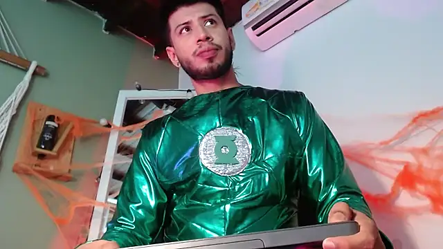 Snapshot of Colby_brown03 chatting on October 29, 7:26 pm Colby brown03 online show from October 29, 7:26 pm