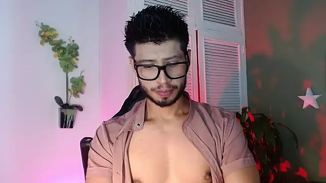 Snapshot of Colby_brown03 chatting on November 10, 7:02 pm Colby brown03 online show from November 10, 7:02 pm