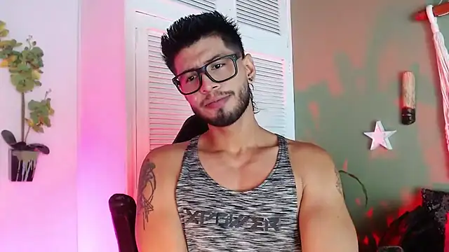 Snapshot of Colby_brown03 chatting on November 11, 7:25 pm Colby brown03 online show from November 11, 7:25 pm