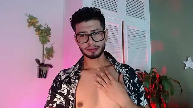 Snapshot of Colby_brown03 chatting on November 13, 7:24 pm Colby brown03 online show from November 13, 7:24 pm