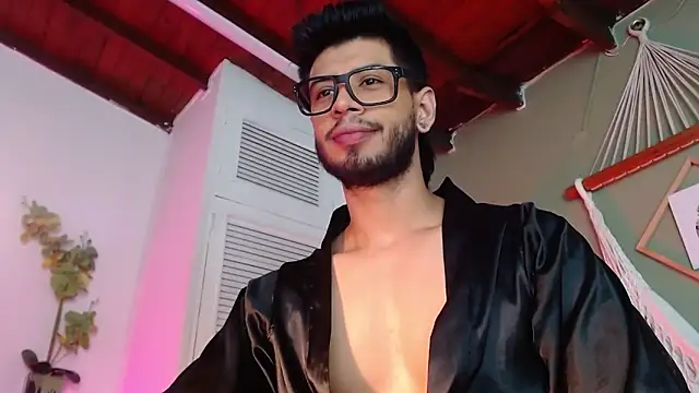 Snapshot of Colby_brown03 chatting on November 22, 7:24 pm Colby brown03 online show from November 22, 7:24 pm