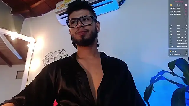 Snapshot of Colby_brown03 chatting on January 11, 9:14 am Colby brown03 online show from January 11, 9:14 am