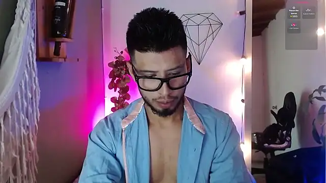 Snapshot of Colby_brown03 chatting on February 12, 7:53 pm Colby brown03 online show from February 12, 7:53 pm