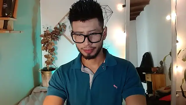 Snapshot of Colby_brown03 chatting on February 18, 7:21 pm Colby brown03 online show from February 18, 7:21 pm