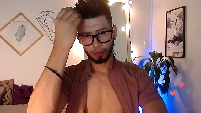 Snapshot of Colby_brown03 chatting on February 19, 7:21 pm Colby brown03 online show from February 19, 7:21 pm