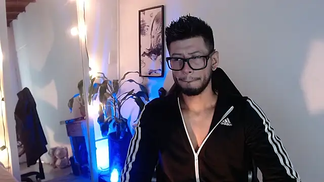 Snapshot of Colby_brown03 chatting on February 21, 7:15 pm Colby brown03 online show from February 21, 7:15 pm