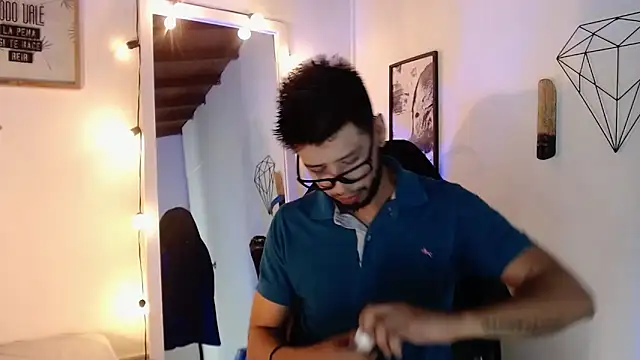 Snapshot of Colby_brown03 chatting on February 25, 6:50 pm Colby brown03 online show from February 25, 6:50 pm