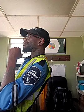 Snapshot of Txdarkmeat74 chatting on February 27, 6:08 pm Txdarkmeat74 online show from February 27, 6:08 pm