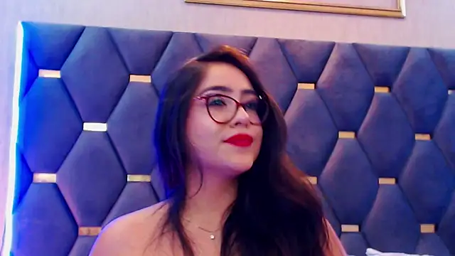 Snapshot of DevonPiers chatting on December 3, 6:17 pm DevonPiers online show from December 3, 6:17 pm