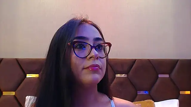 Snapshot of DevonPiers chatting on February 6, 3:20 pm DevonPiers online show from February 6, 3:20 pm