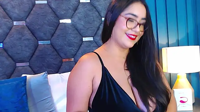 Snapshot of DevonPiers chatting on February 14, 6:29 pm DevonPiers online show from February 14, 6:29 pm