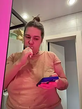 SuzieMurray online show from November 16, 8:20 am