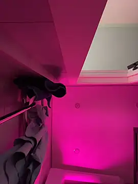 SuzieMurray online show from April 9, 8:20 am