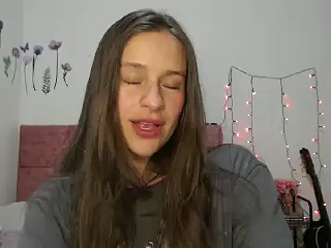 Snapshot of Serenity chatting on January 7, 11:45 pm Serenity online show from January 7, 11:45 pm