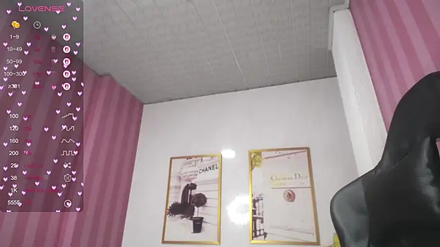 Snapshot of Laia_angel_b chatting on March 4, 7:19 am Laia angel b online show from March 4, 7:19 am