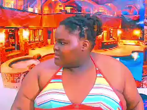 Snapshot of EbonyHotBuns chatting on July 9, 9:08 pm EbonyHotBuns online show from July 9, 9:08 pm