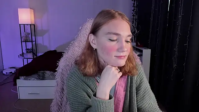 ReddHotPipper online show from November 5, 3:17 am