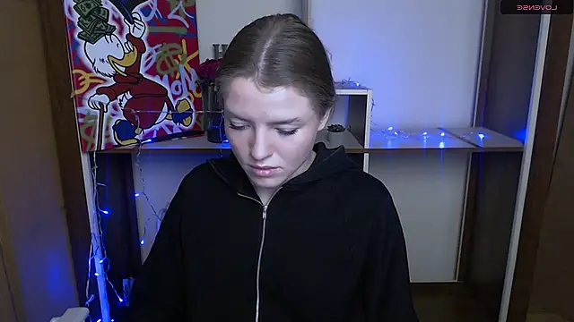 Snapshot of MissOliviaa_ chatting on December 12, 12:55 pm MissOliviaa  online show from December 12, 12:55 pm