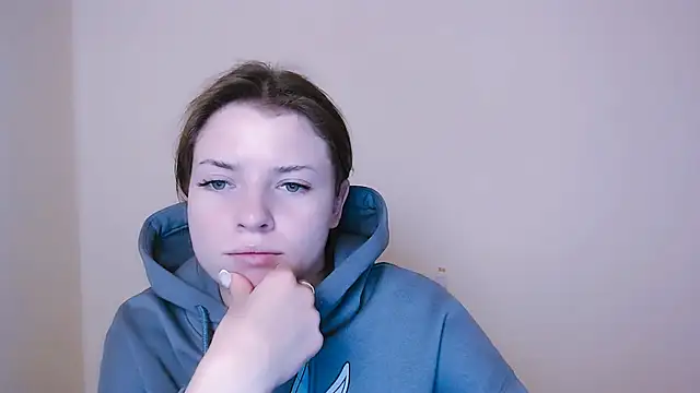 Snapshot of MissOliviaa_ chatting on January 11, 10:29 am MissOliviaa  online show from January 11, 10:29 am