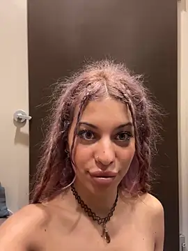 Snapshot of AlyssaHottv_ chatting on February 3, 3:06 pm AlyssaHottv online show from February 3, 3:06 pm