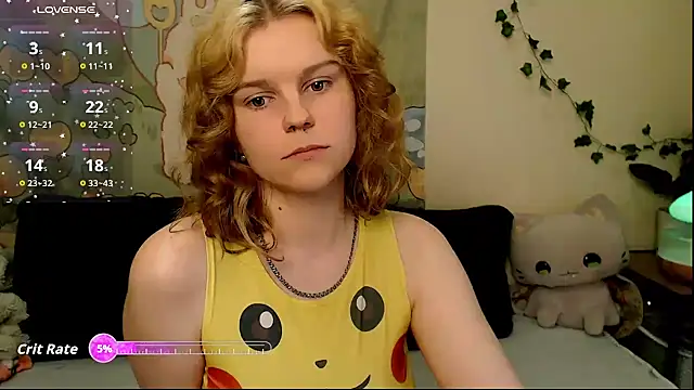 Snapshot of Moona_xx chatting on April 30, 10:36 pm Moona xx online show from April 30, 10:36 pm