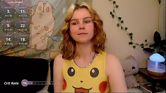 Snapshot of Moona_xx chatting on May 16, 10:08 pm Moona xx online show from May 16, 10:08 pm