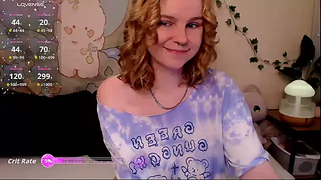 Snapshot of Moona_xx chatting on May 18, 10:48 pm Moona xx online show from May 18, 10:48 pm