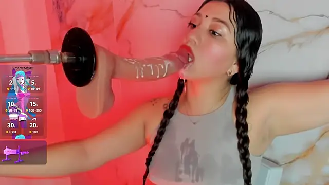 hade cute online show from April 17, 4:21 pm