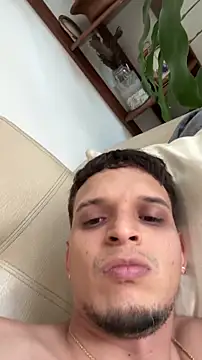 ArturoDelgado1 online show from April 16, 5:25 pm