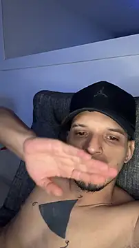 ArturoDelgado1 online show from April 20, 1:30 am