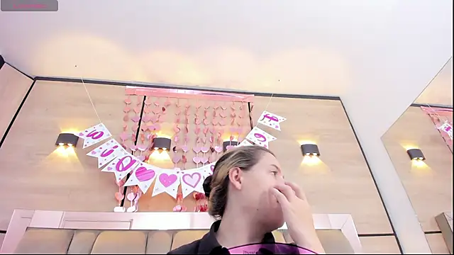 dorothy vegga online show from February 17, 3:36 am